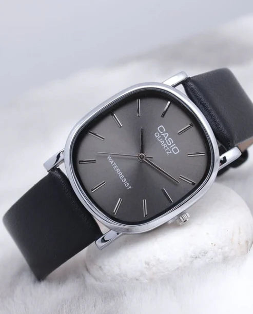 Leather Wristwatch