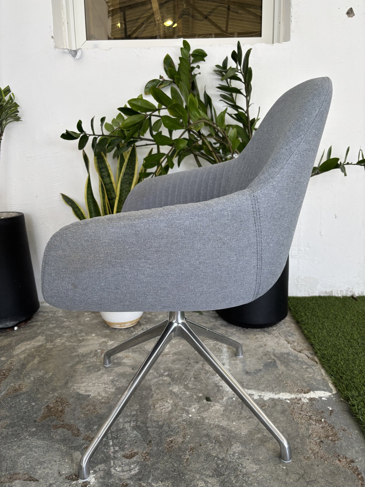 Used Accent Swivel Guest Chairs – Set of 2 – photo 2 of 4