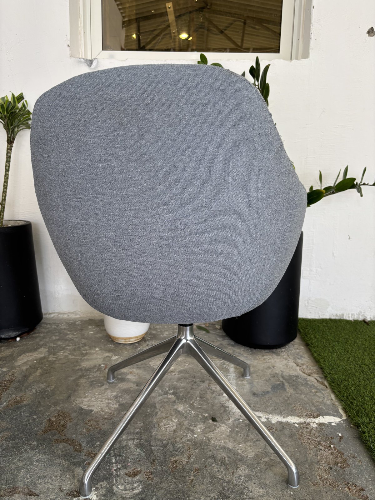 Used Accent Swivel Guest Chairs – Set of 2 – photo 4 of 4