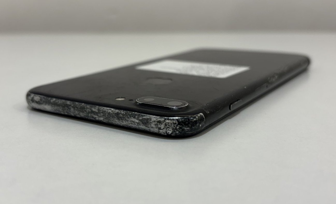 iPhone 7 Plus Jet Black 128GB – photo 7 of 10