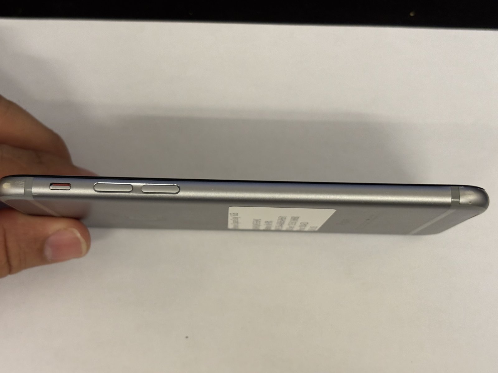 Iphone 6 Space Grey 16GB – photo 4 of 9